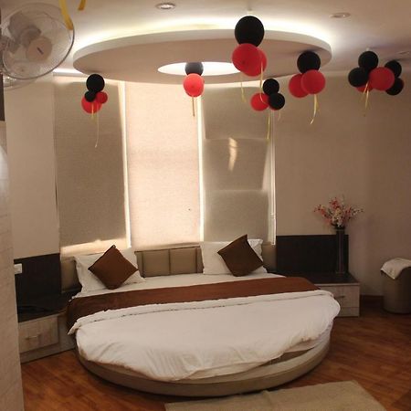 K3 Club Residency Hotel Jhansi Luaran gambar